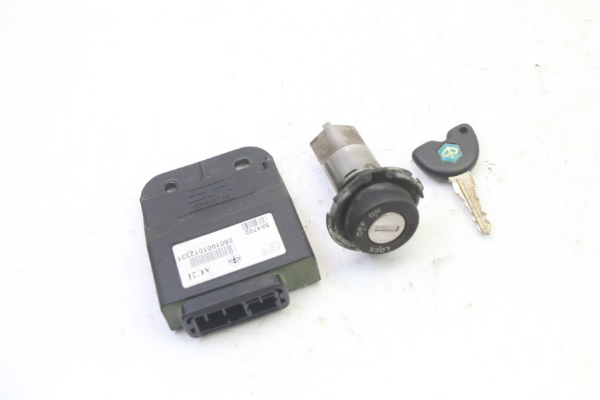 photo de LOCK KEY CDI IGNITION SWITCH KIT PIAGGIO X9 EVOLUTION 125 (2003 - 2007)