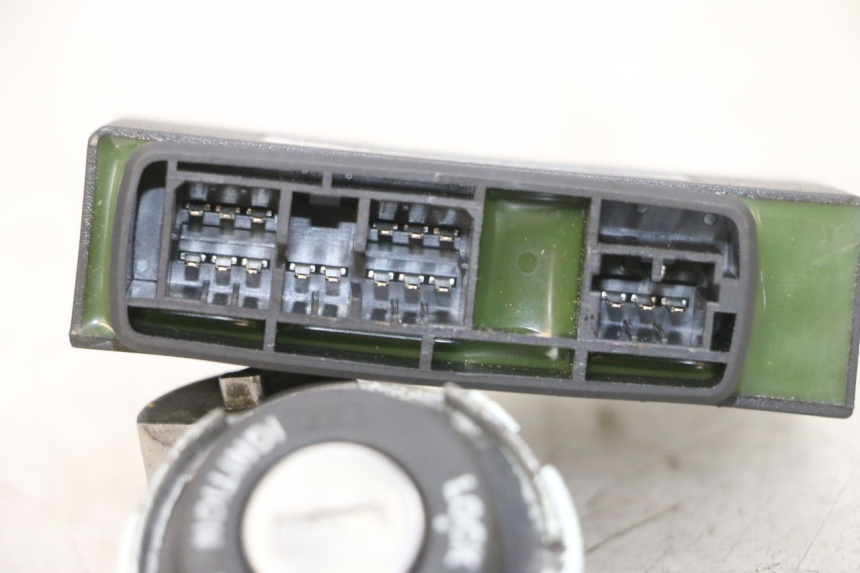 photo de LOCK KEY CDI IGNITION SWITCH KIT PIAGGIO XEVO - X EVO 125 (2007 - 2016) - Product overview