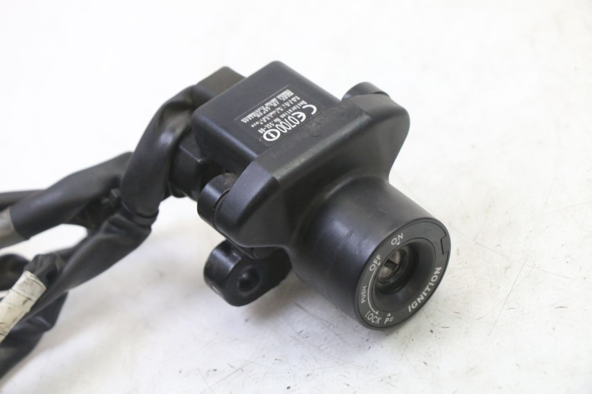 photo de LOCK SET KEY ECU YAMAHA XJ6 ABS 600 (2008 - 2016)