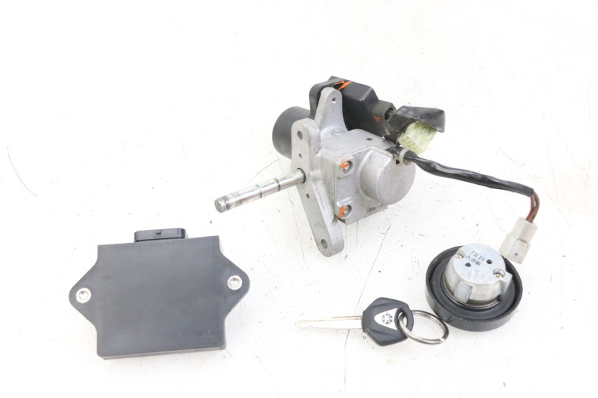 photo de LOCK KEY CDI IGNITION SWITCH KIT YAMAHA XMAX X-MAX 125 (2006 - 2009)