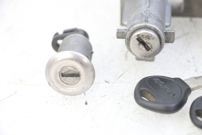 photo de LOCK KEY NEIMAN KIT KYMCO AGILITY 4T 50 (2005 - 2018)