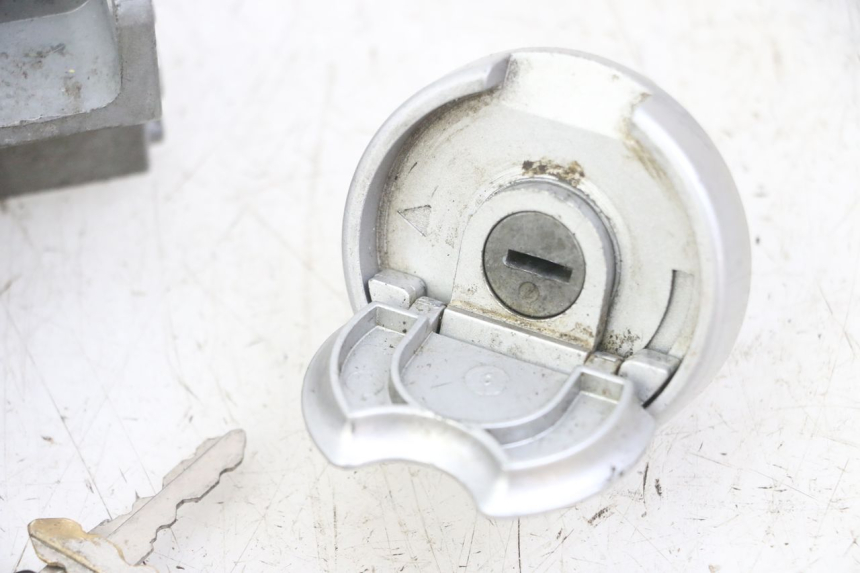 photo de LOCK KEY NEIMAN KIT KYMCO AGILITY 4T 50 (2005 - 2018)