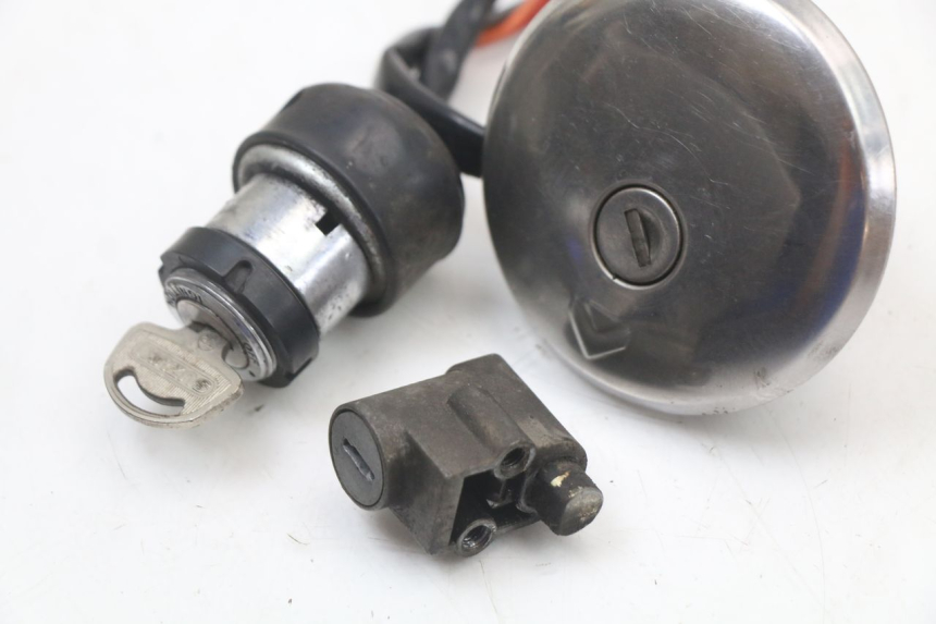 photo de LOCK KEY NEIMAN KIT SUZUKI GN 125 (1997 - 2000)