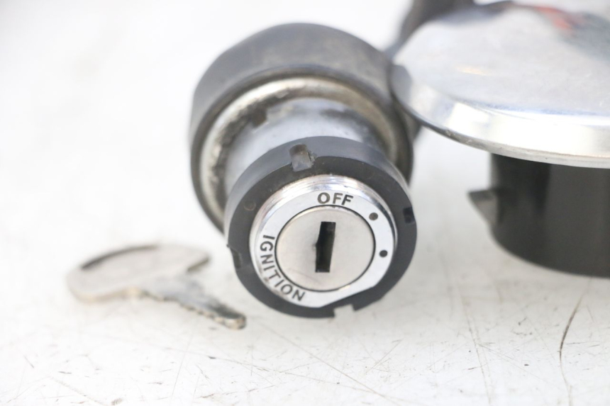 photo de LOCK KEY NEIMAN KIT SUZUKI GN 125 (1997 - 2000)