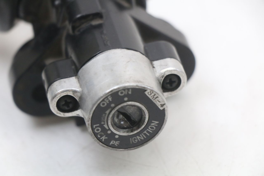 photo de LOCK SET KEY SUZUKI GZ MARAUDER 125 (1998 - 2004)