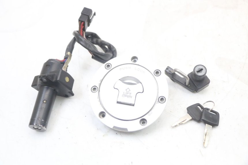 photo de LOCK SET KEY HONDA CBR F 1000 (1993 - 1996)