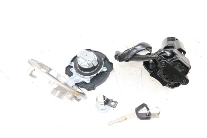 photo de LOCK SET KEY KAWASAKI NINJA 400 (2018 - 2023)