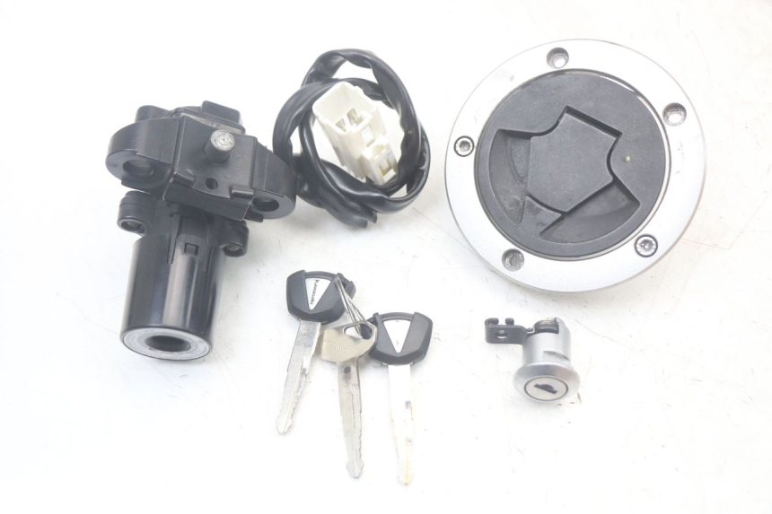 photo de LOCK KEY NEIMAN KIT KAWASAKI VERSYS ABS 650 (2015 - 2018)