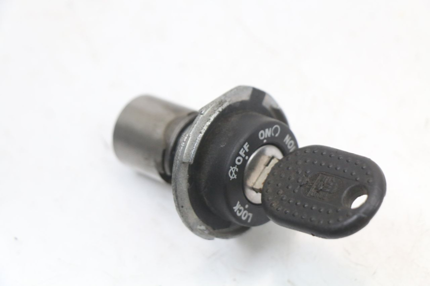 photo de LOCK SET KEY PIAGGIO LIBERTY 4T 50 (2004 - 2008)