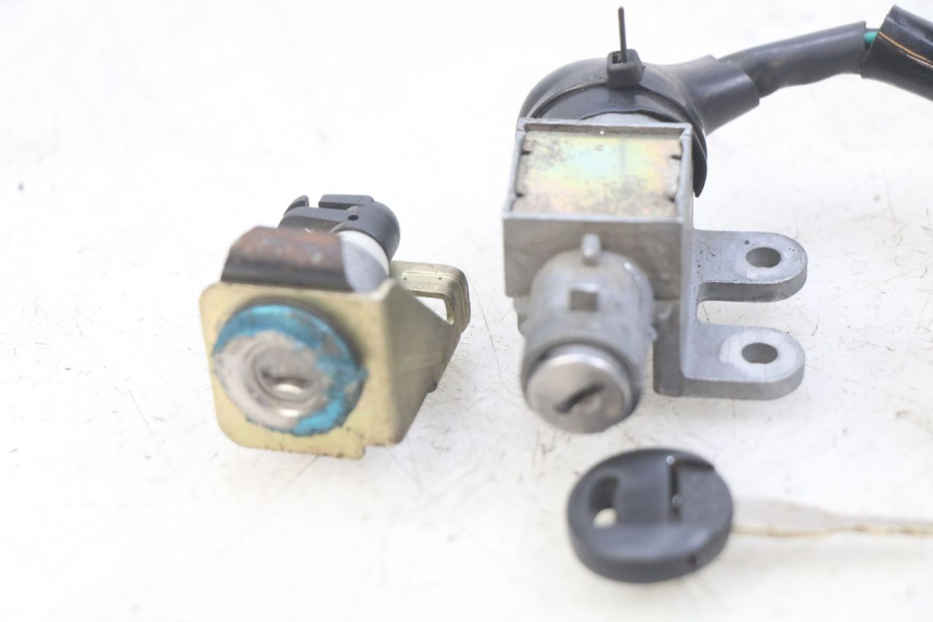 photo de LOCK KEY NEIMAN KIT PEUGEOT V-CLIC VCLIC 50 (2007 - 2013)