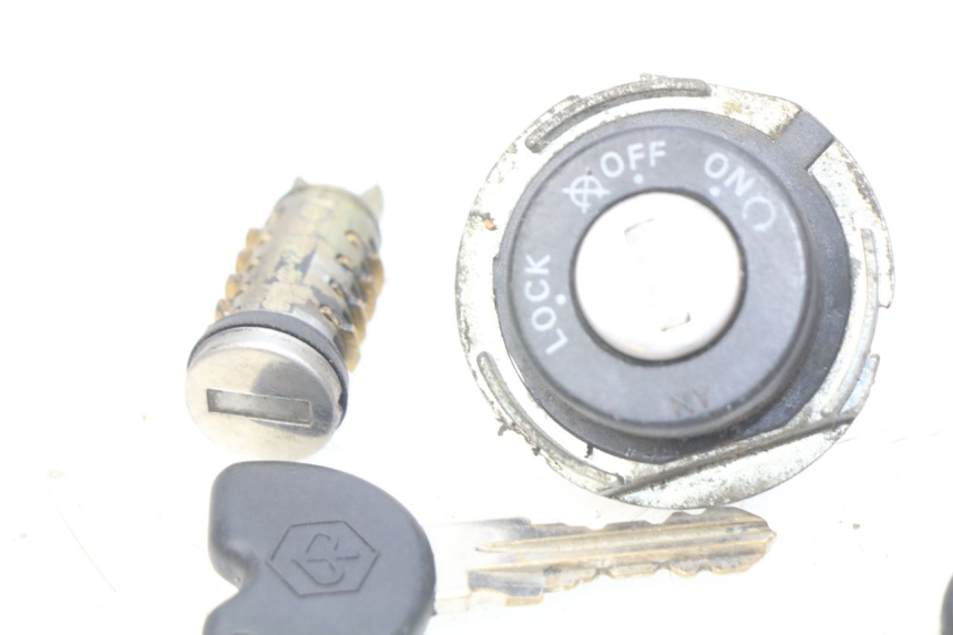 photo de LOCK KEY NEIMAN KIT PIAGGIO FLY 100 (2006 - 2010)