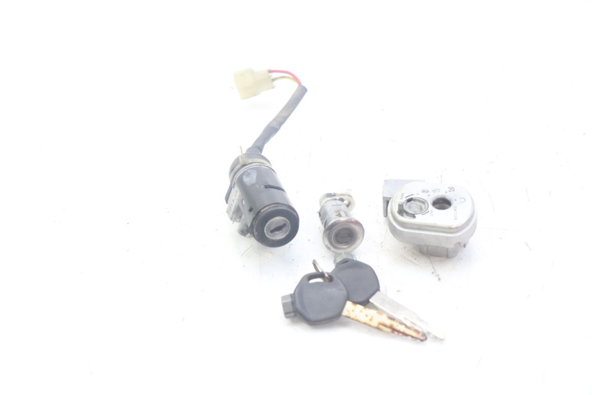 photo de LOCK SET KEY DOLPHIN PYGMY 1 (2020 - 2024)