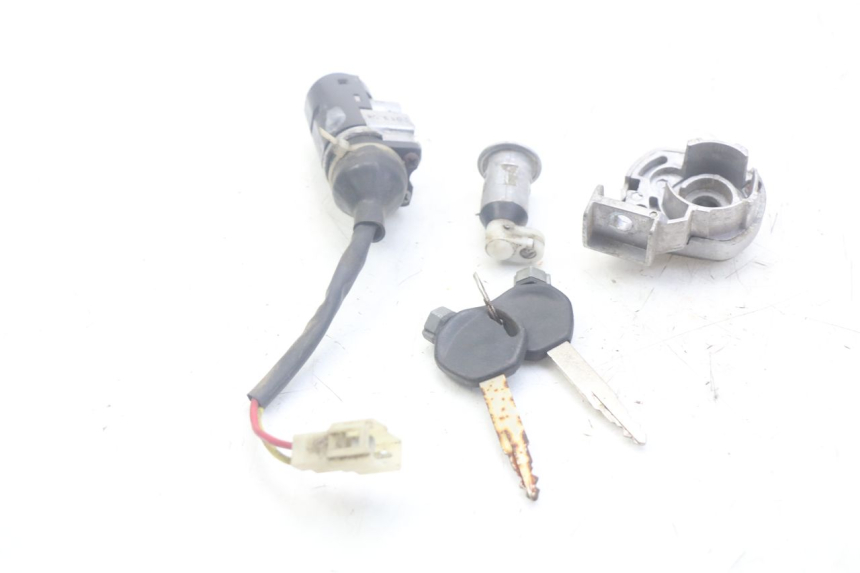 photo de LOCK SET KEY DOLPHIN PYGMY 1 (2020 - 2024)