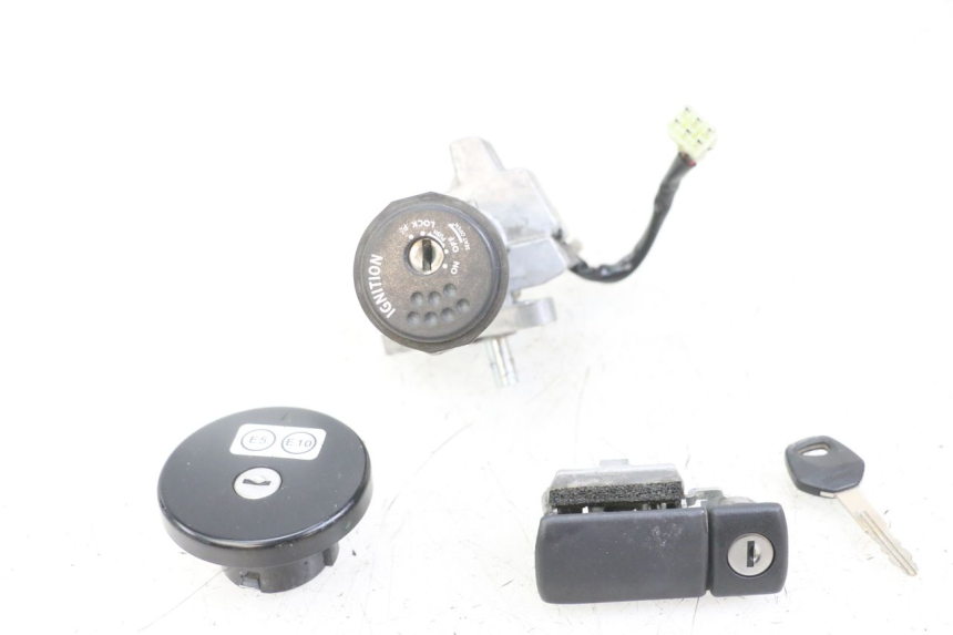 photo de LOCK SET KEY SUZUKI BURGMAN 125 (2018 - 2021)