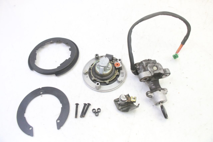 photo de LOCK SET KEY SUZUKI SV S 650 (2003 - 2009)