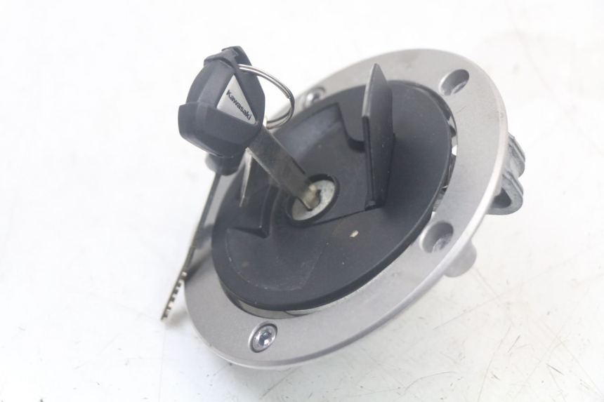 photo de LOCK KEY NEIMAN KIT KAWASAKI VERSYS ABS 650 (2015 - 2018)