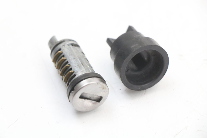 photo de LOCK KEY NEIMAN KIT PIAGGIO ZIP 2T 50 (2009 - 2019)