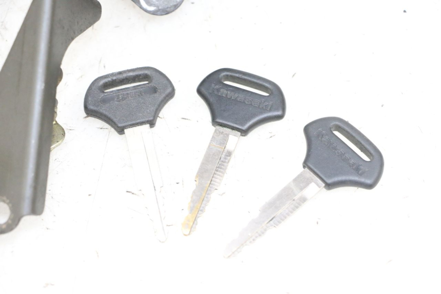 photo de LOCK SET KEY KAWASAKI ZR 7 750 (1999 - 2001) - Component zoom