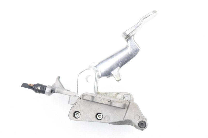 photo de PARKING BRAKE LEVER GILERA GP 800 (2007 - 2013)