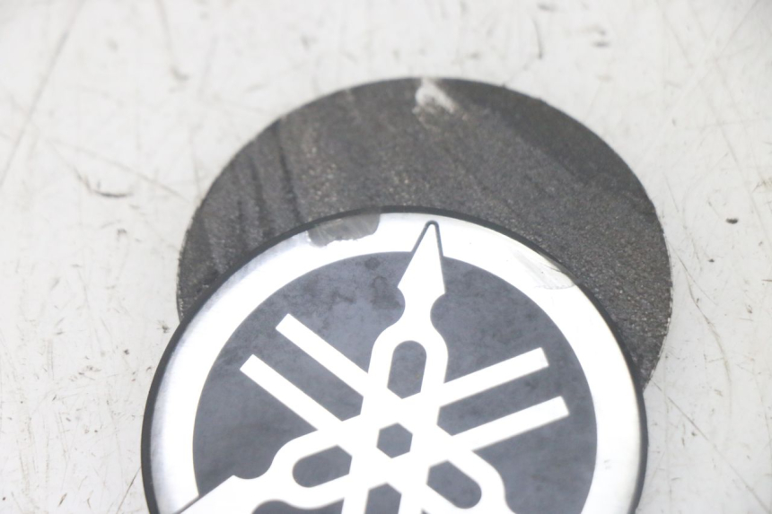 photo de BRAND LOGO YAMAHA FJR ABS 1300 (2006 - 2012) - Alternative perspective