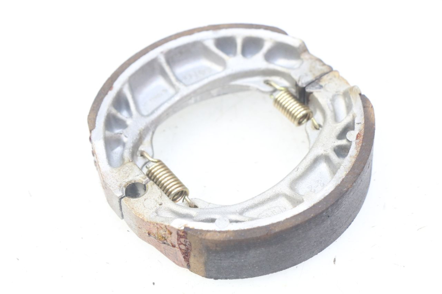 photo de BRAKE SHOE KYMCO AGILITY DELIVERY 4T 50 (2018 - 2023)