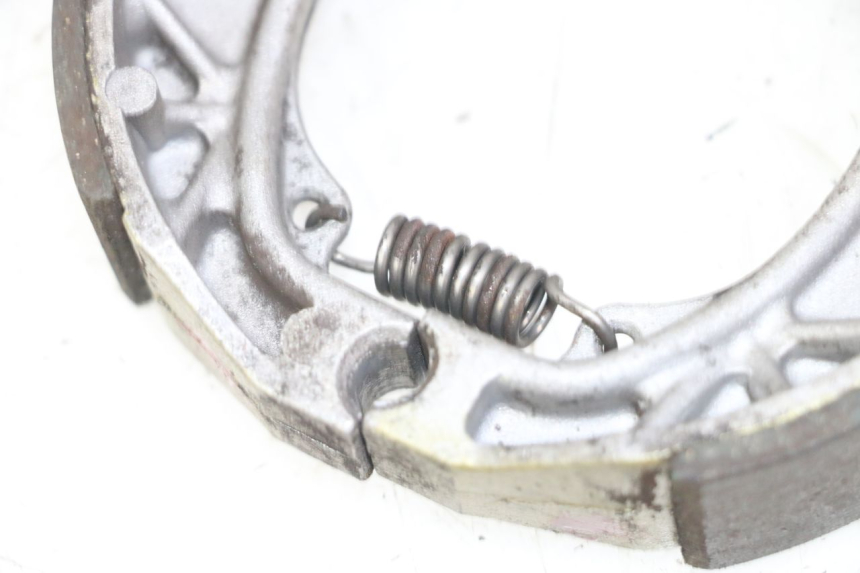 photo de BRAKE SHOES PEUGEOT KISBEE 2T 50 (2018 - 2022)
