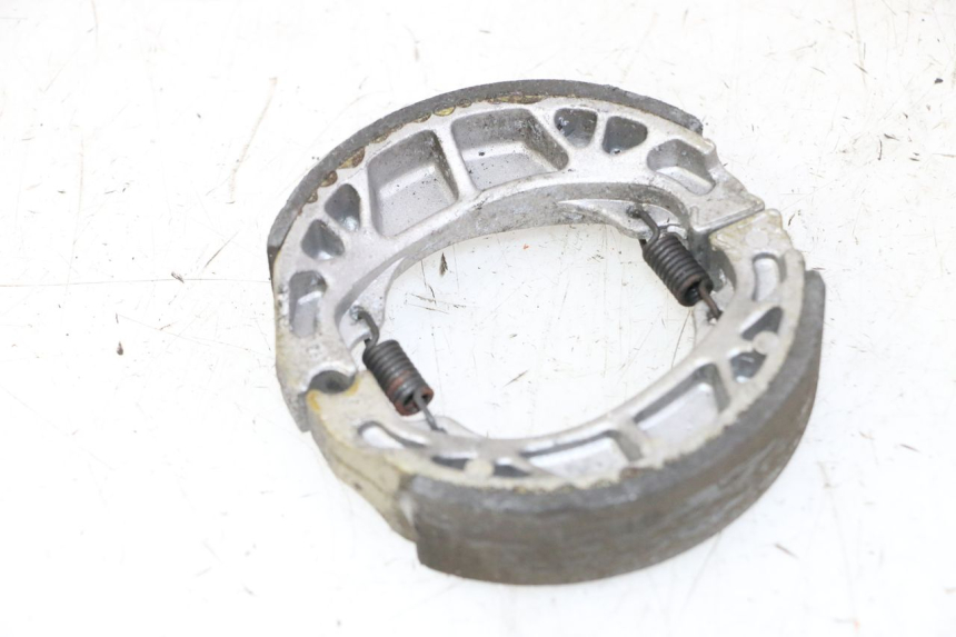 photo de BRAKE SHOE PEUGEOT KISBEE 2T 50 (2010 - 2017)