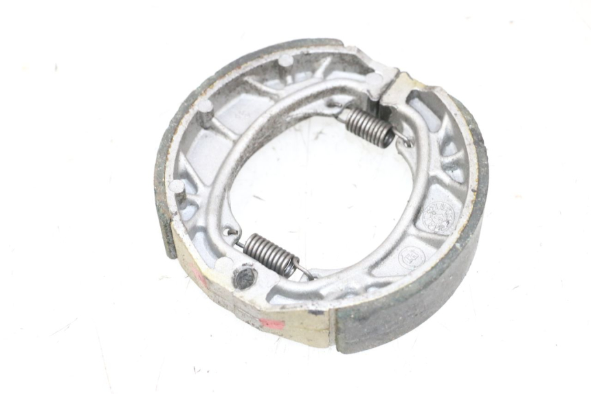 photo de BRAKE SHOE PEUGEOT KISBEE 2T 50 (2010 - 2017) - Main view