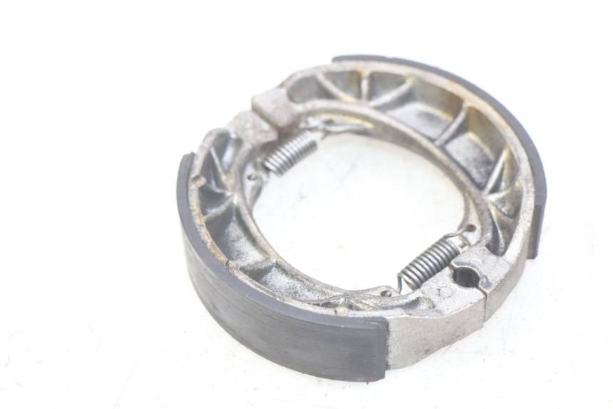 photo de BRAKE SHOE PEUGEOT KISBEE 4T 50 (2018 - 2022)