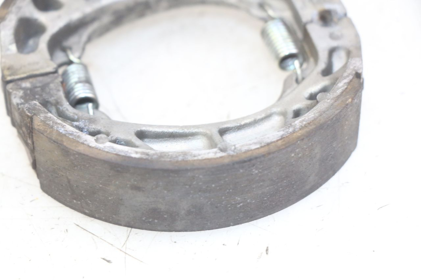 photo de BRAKE SHOE KYMCO AGILITY 4T 50 (2005 - 2018)