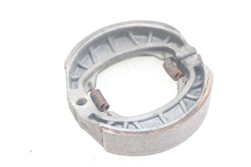 photo de BRAKE SHOE PEUGEOT KISBEE 4T 50 (2010 - 2017)