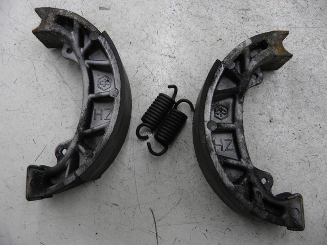 photo de BRAKE SHOES PIAGGIO ZIP 2T 50 (2009 - 2019)