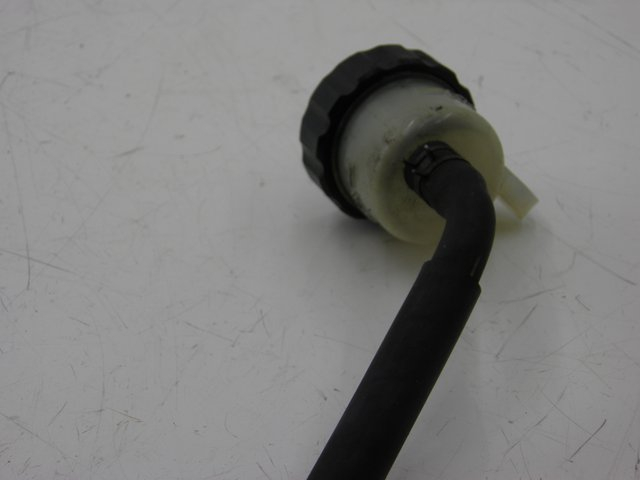 photo de REAR BRAKE MASTER CYLINDER YAMAHA FZX FAZER 750 (1987 - 1998)