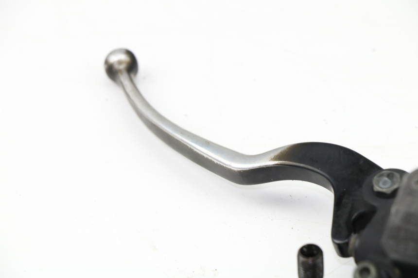 photo de REAR BRAKE MASTER CYLINDER YAMAHA XMAX X-MAX 125 (2006 - 2009)