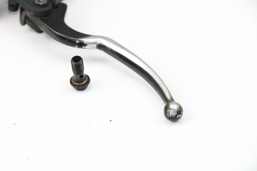 photo de REAR BRAKE MASTER CYLINDER YAMAHA XMAX X-MAX 125 (2006 - 2009)