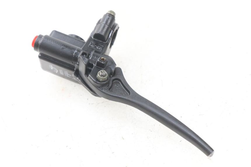 photo de FRONT BRAKE MASTER CYLINDER BAOTIAN TRAVEL SPIRIT 50 (2010 - 2012)