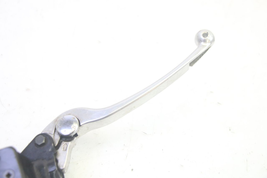 photo de FRONT BRAKE MASTER CYLINDER SUZUKI BURGMAN EXECUTIVE ABS 650 (2006 - 2012) - Zoom on usage condition