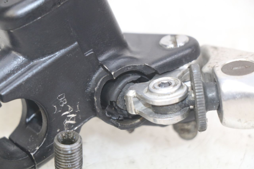 photo de FRONT MASTER CYLINDER HONDA CBR F SC25 1000 (1989 - 1992)