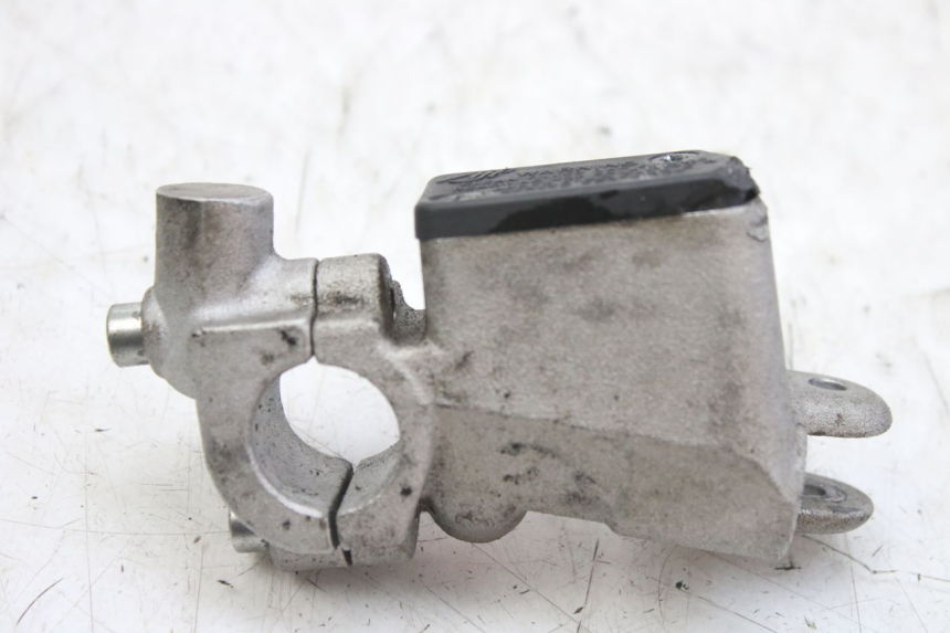 photo de FRONT MASTER CYLINDER DERBI GPR 50 (2004 - 2009)