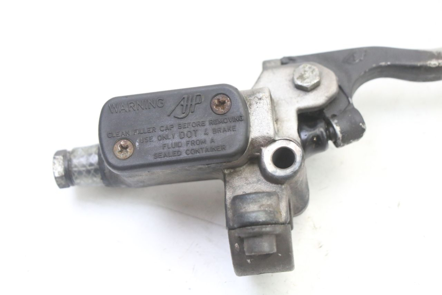 photo de FRONT MASTER CYLINDER PEUGEOT ELYSEO 125 (1999 - 2004)
