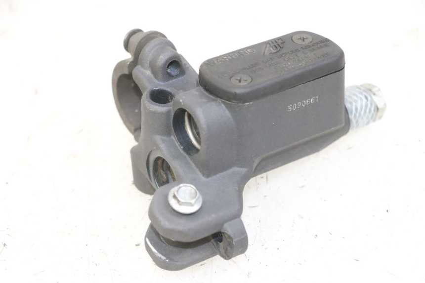 photo de FRONT BRAKE MASTER CYLINDER PEUGEOT ELYSTAR 125 (2002 - 2007)