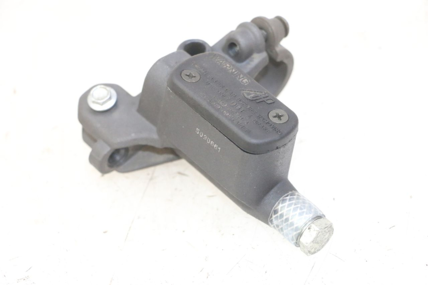 photo de FRONT BRAKE MASTER CYLINDER PEUGEOT ELYSTAR 125 (2002 - 2007)