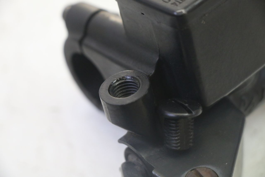 photo de FRONT MASTER CYLINDER HONDA FES S-WING SWING ABS 125 (2007 - 2015)