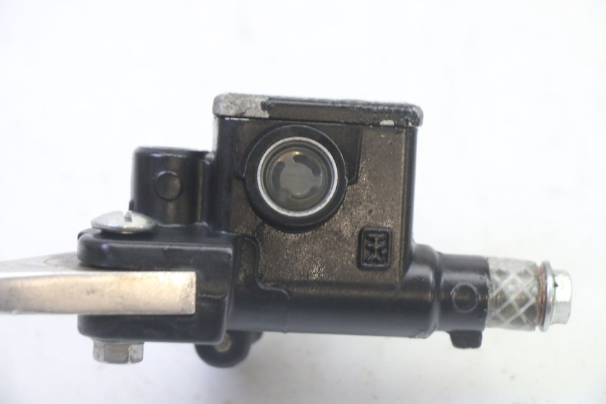 photo de FRONT BRAKE MASTER CYLINDER PIAGGIO FLY 2T 50 (2004 - 2017) - Component detail