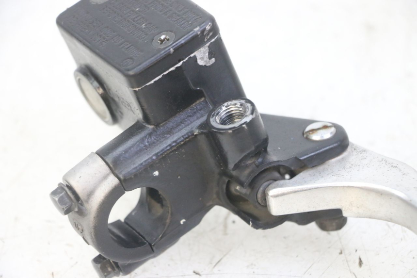 photo de FRONT BRAKE MASTER CYLINDER HONDA FORZA ABS 300 (2013 - 2019)