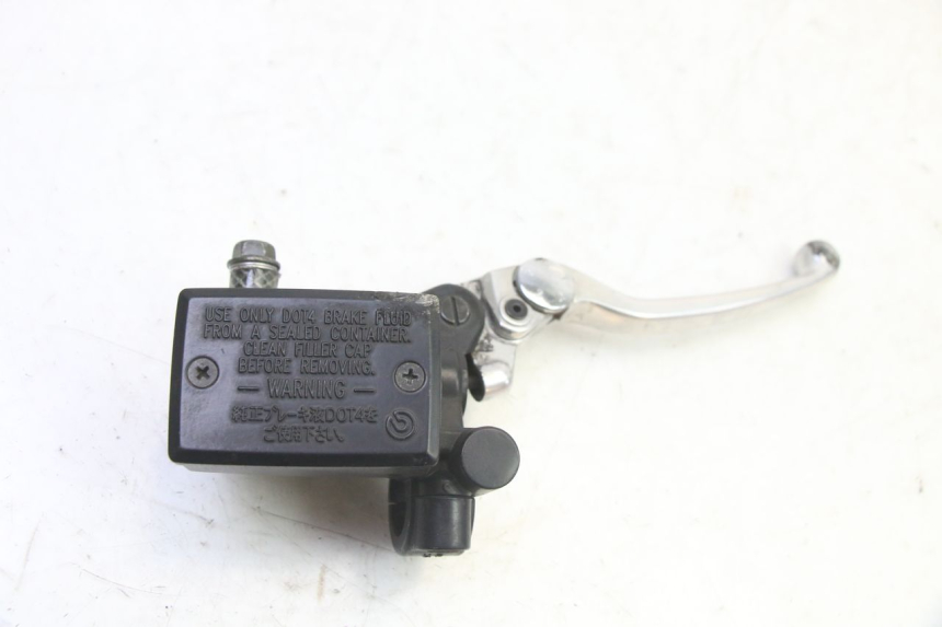 photo de FRONT BRAKE MASTER CYLINDER YAMAHA FZ6 FAZER S2 600 (2007 - 2011)