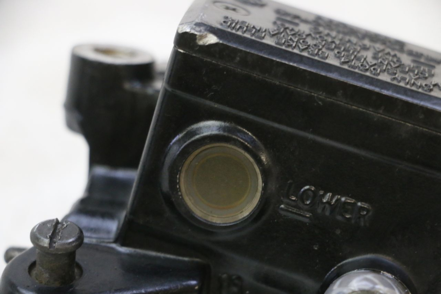 photo de FRONT BRAKE MASTER CYLINDER YAMAHA FZ6 N FAZER 600 (2004 - 2006)