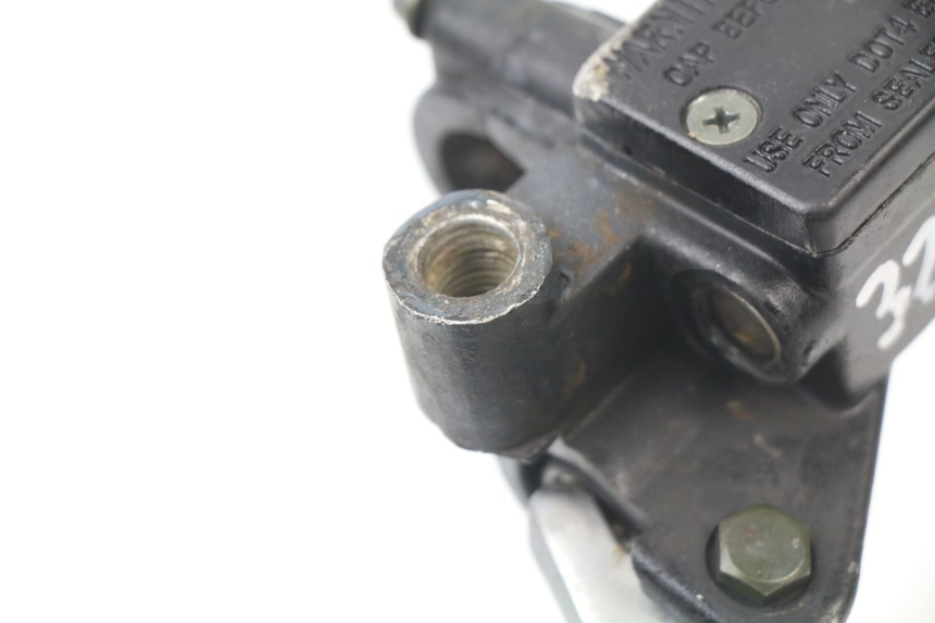 photo de FRONT BRAKE MASTER CYLINDER GENERIC CRACKER 50 (2005 - 2008)