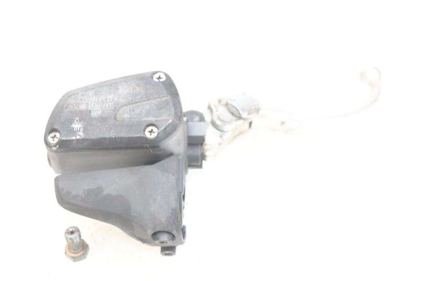 photo de FRONT BRAKE MASTER CYLINDER GILERA GP 800 (2007 - 2013)