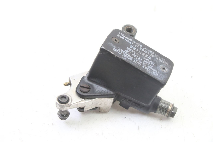 photo de FRONT BRAKE MASTER CYLINDER SUZUKI GS GSE 500 (2001 - 2003)